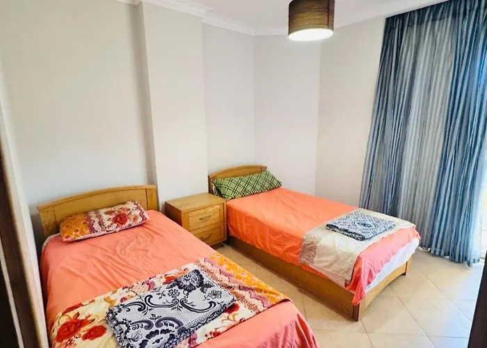 Elegant 2br Retreat In Secure Community *