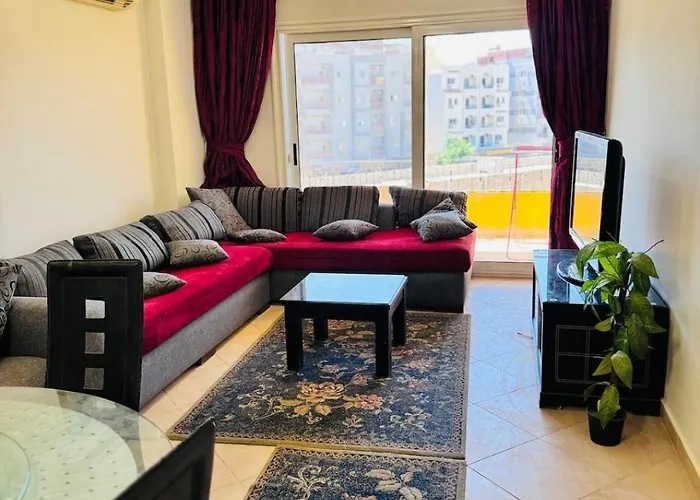 Elegant 2br Retreat In Secure Community Apartment