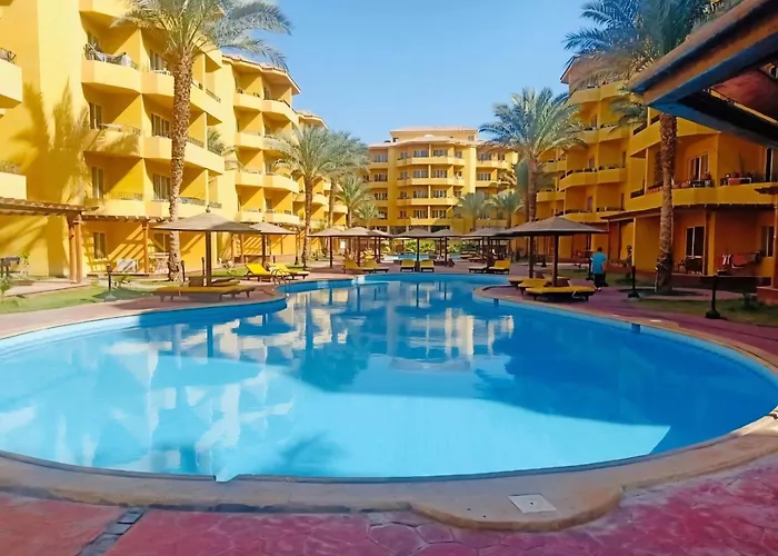 Apartment Elegant 2br Retreat In Secure Community Hurghada